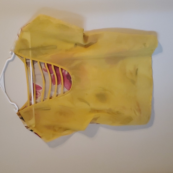 Forever 21 see through yellow and floral shirt - Picture 2 of 6
